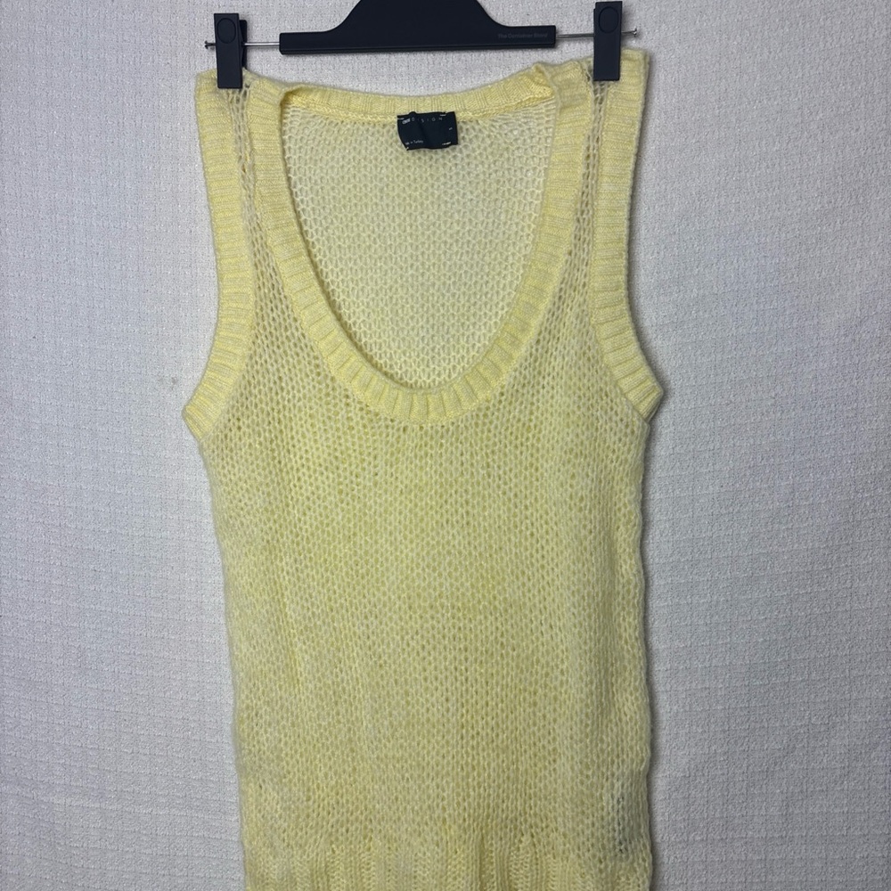 ASOS Yellow Ribbed Sleeveless Tank Top - Picture 2 of 10